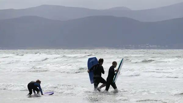 Surfer am Inch Beach