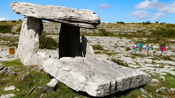 Der Poulnabrone Dolmen