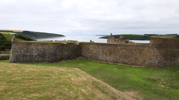 Blick vom Charles Fort über die Bucht von Kinsale