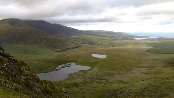 Blick vom Conor Pass zur die Nordküste von Dingle