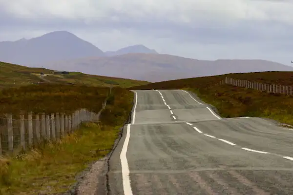 Kleine Straße auf Skye