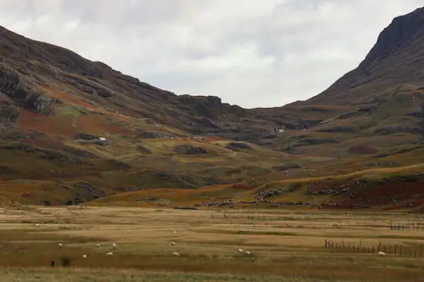 Pass-Straße im Tal von Glencoe