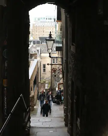 Kleine Gasse in Edinburgh