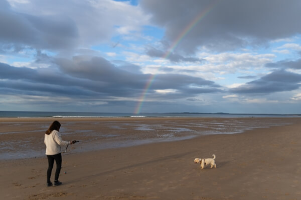 Regenbogen Am Strand von Findhorn