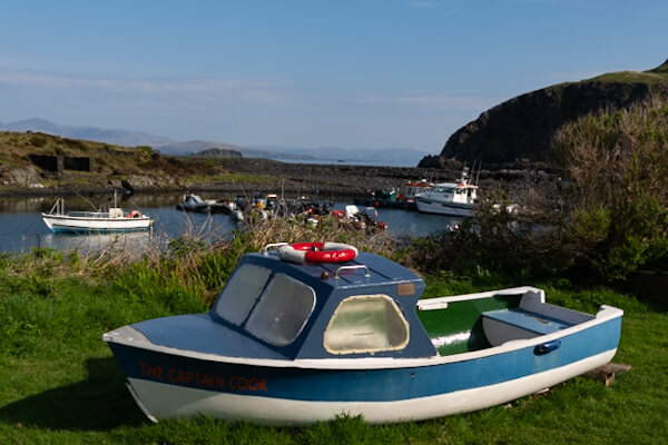 Boote auf Easdale Island (bei Ellenabeich)