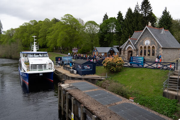 Ausflugsboot in Fort Augustus