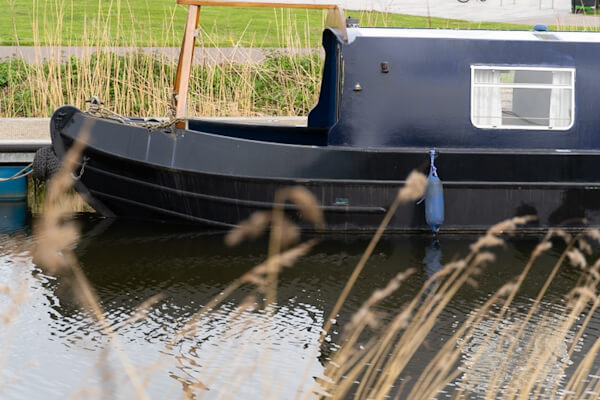 Hausboot am Kelpie-Kanal