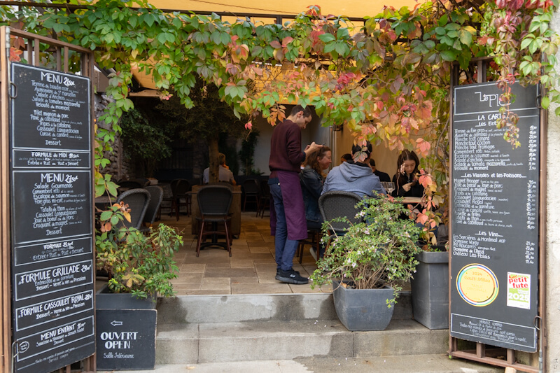 Eines von vielen Restaurants in Carcassonne