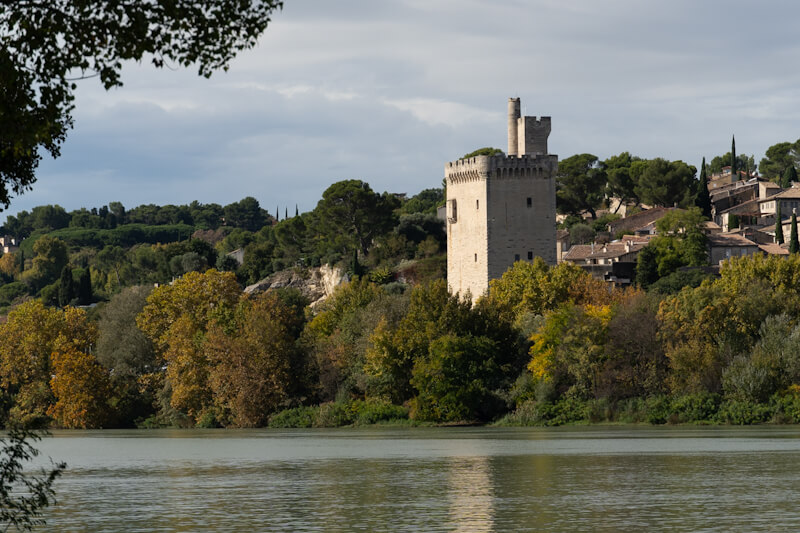 Tour Philippe-le-bel am anderen Ufer der Rhone (Avignon)
