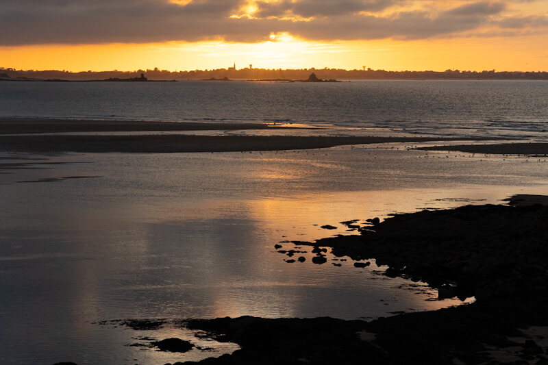 Sonnenuntergang am Strand bei Plouescat (Bretagne)