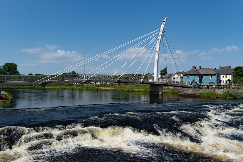 An der Salmon Weir Bridge